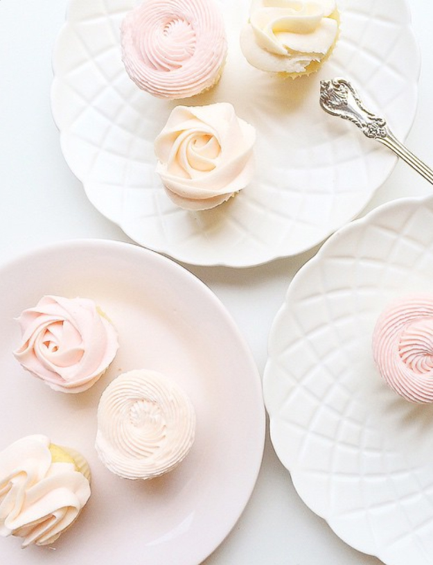Sweet Bakes Vanilla Bean Mini Cupcakes