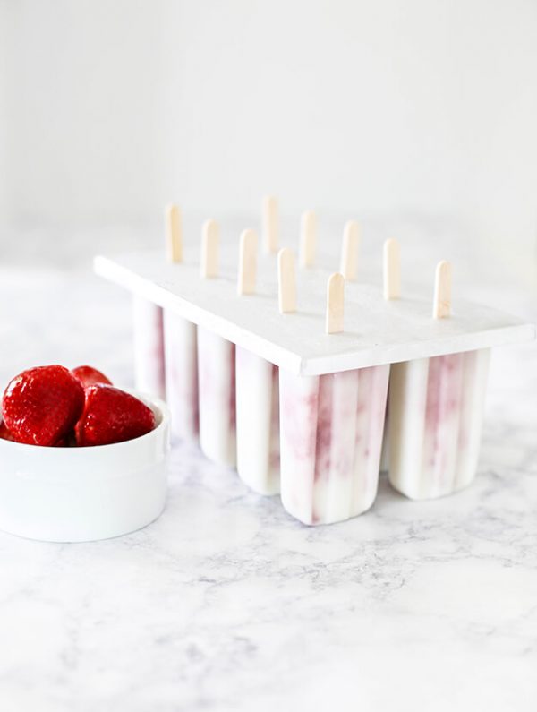 strawberry colada popsicles solero