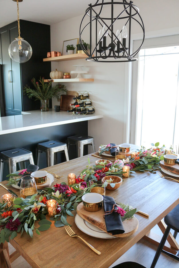 7 Simple Gorgeous Modern Thanksgiving Tablescapes-10