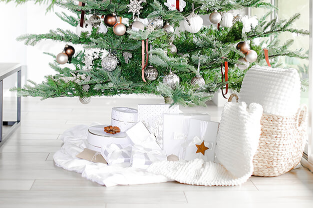 Simple Modern copper and bronze Christmas Home -3